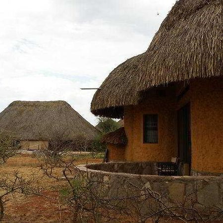 ארצ'רס פוסט Samburu Sopa Lodge מראה חיצוני תמונה